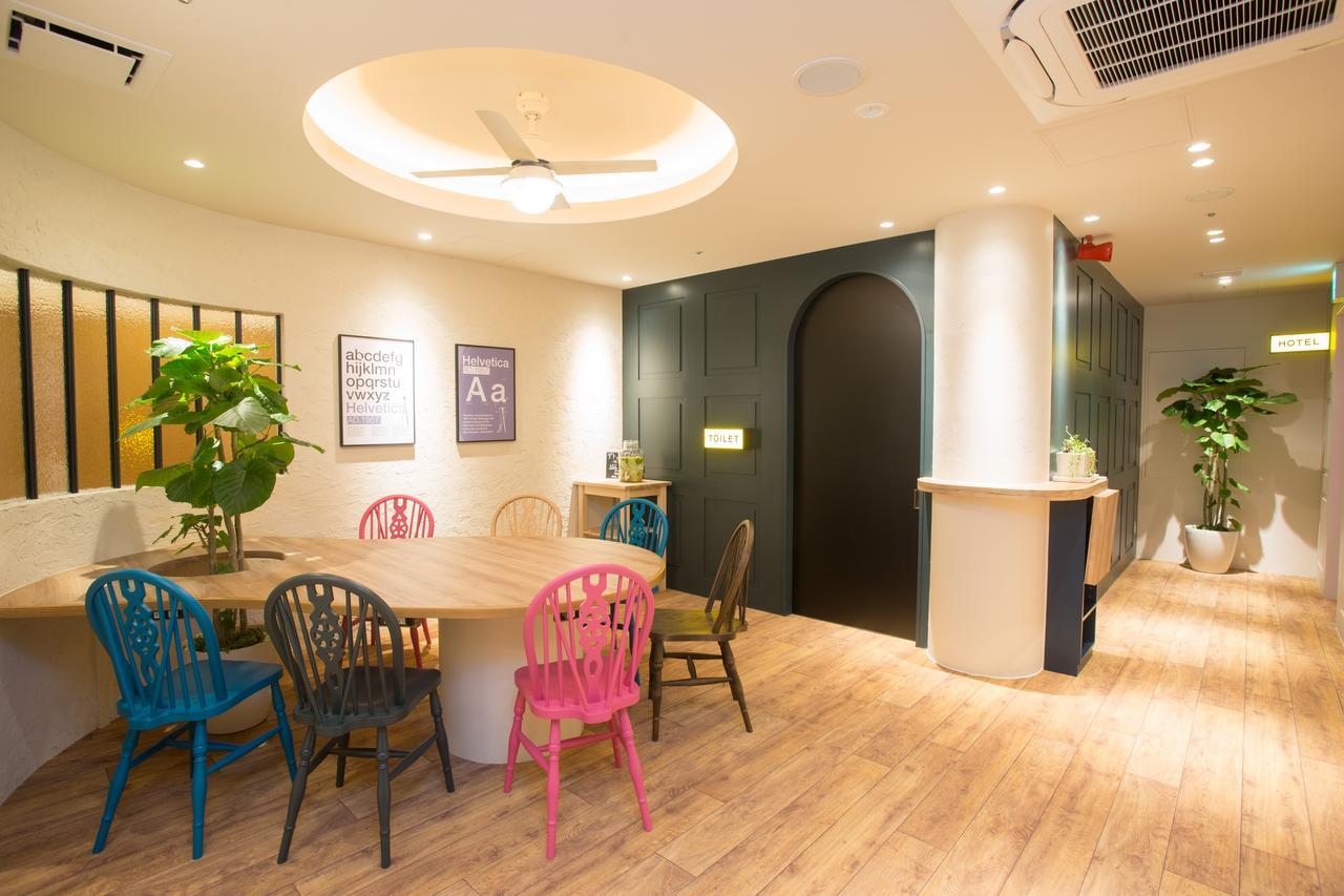 New Japan Lady'S Capsule Hotel Osaka Exterior foto