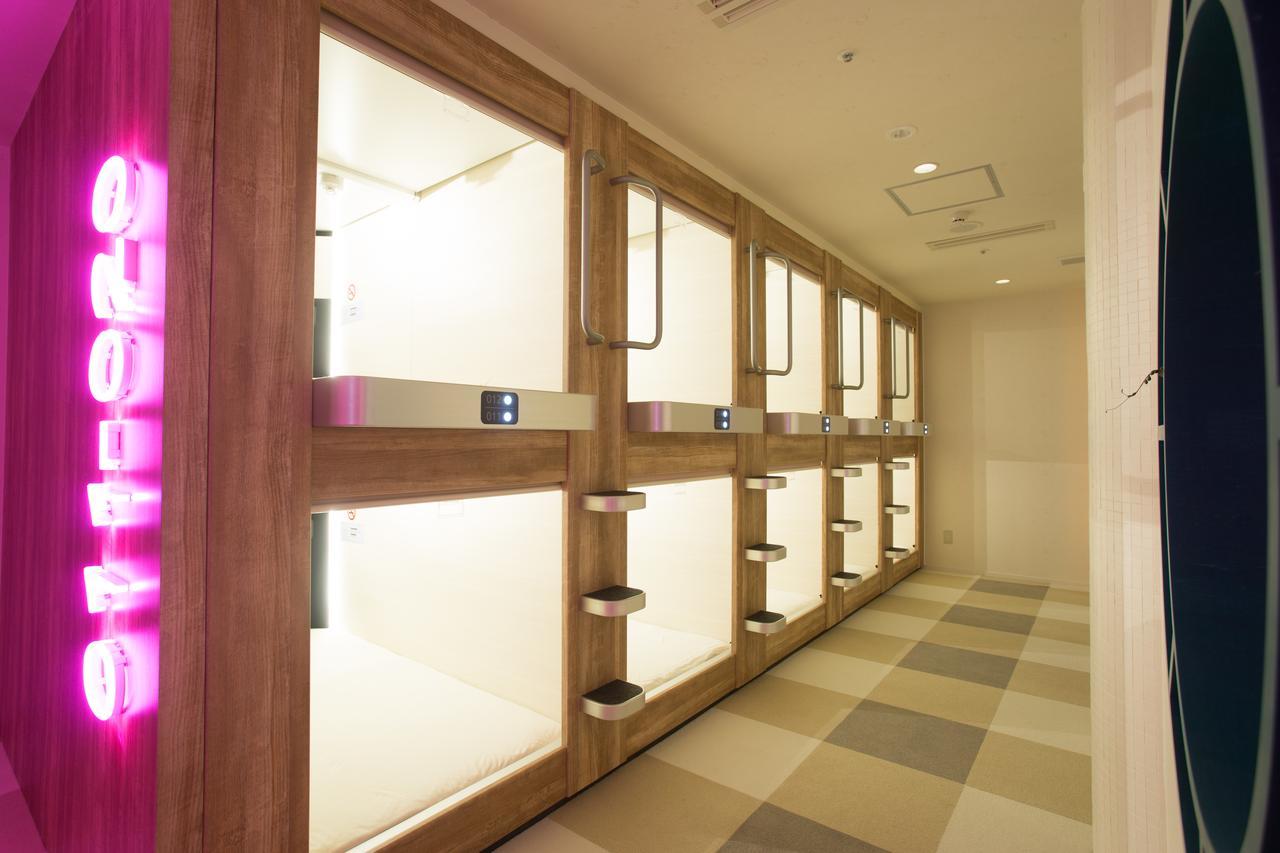 New Japan Lady'S Capsule Hotel Osaka Exterior foto